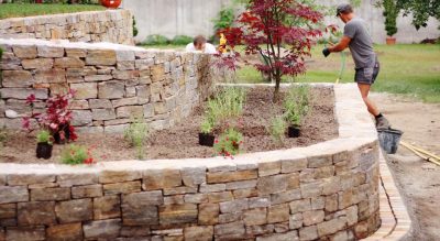 Gartengestaltung oö, Gartenzauner, garten, oberösterreich, Landschaftsarchitektur, Naturpool, Schwimmteich, Wasser im garten, pflege, bau, Planung